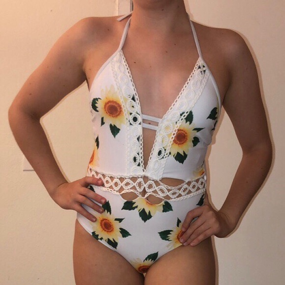 𝐒𝐇𝐄𝐈𝐍 𝐎𝐍𝐄 𝐏𝐈𝐄𝐂𝐄 𝐒𝐖𝐈𝐌 𝐒𝐔𝐈𝐓 - Picture 2 of 5